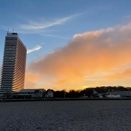 Apartment mit Balkon direkt am Strand Lübeck Exterior foto